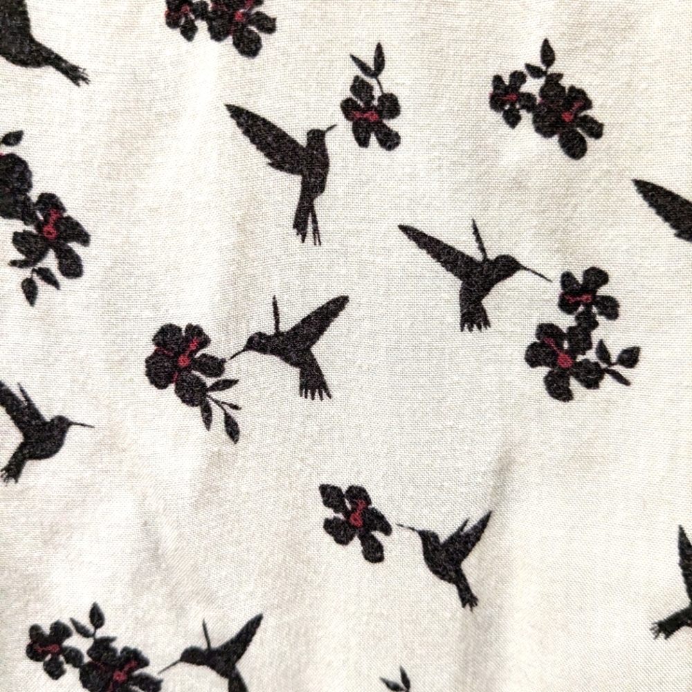 Small Hummingbird Button up - Picture 3 of 4